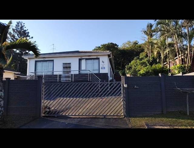 3 BEDROOM HOUSE FOR SALE IN SEA VIEW